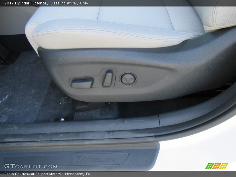 Dazzling White / Gray 2017 Hyundai Tucson SE