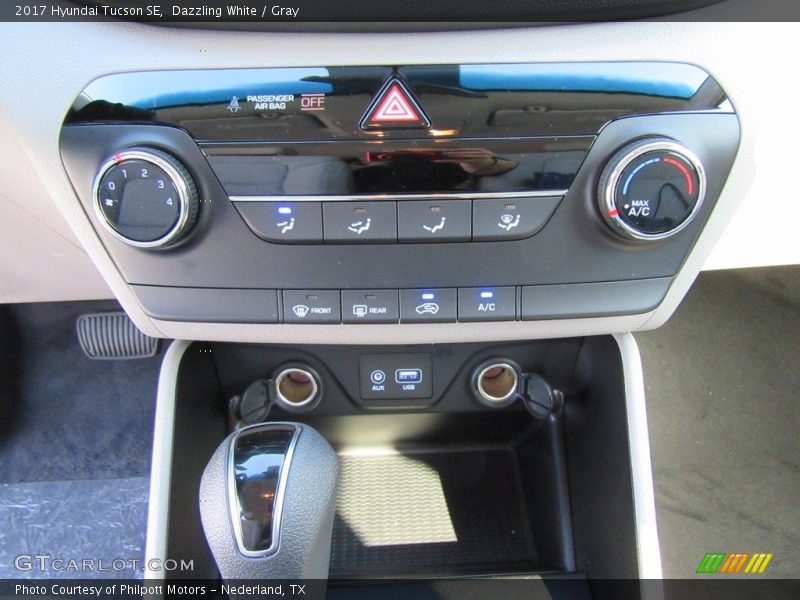 Dazzling White / Gray 2017 Hyundai Tucson SE