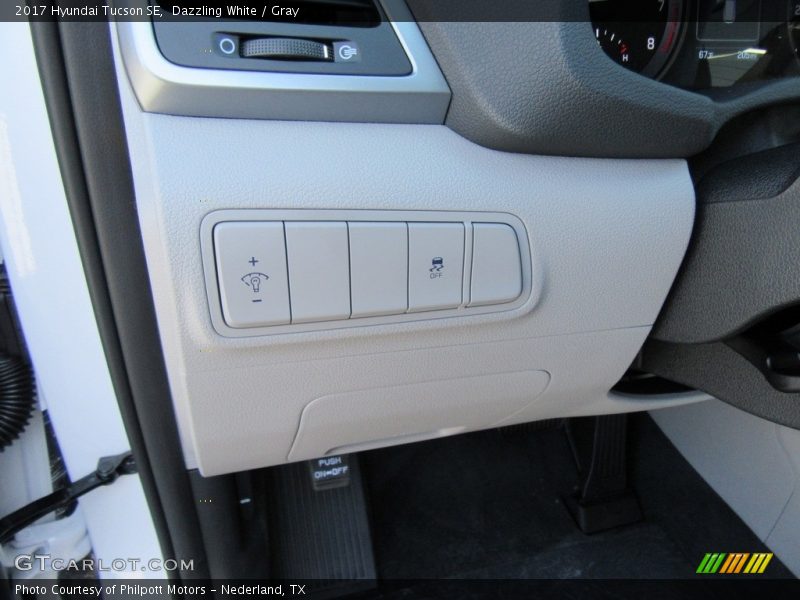 Dazzling White / Gray 2017 Hyundai Tucson SE