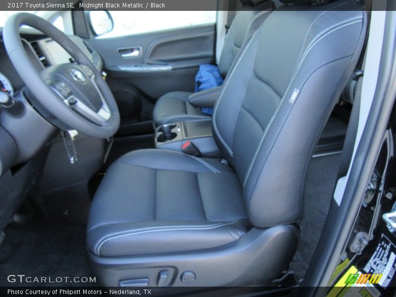 Midnight Black Metallic / Black 2017 Toyota Sienna SE