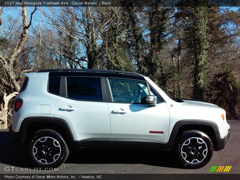  2017 Renegade Trailhawk 4x4 Glacier Metallic