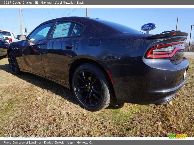Maximum Steel Metallic / Black 2017 Dodge Charger SE
