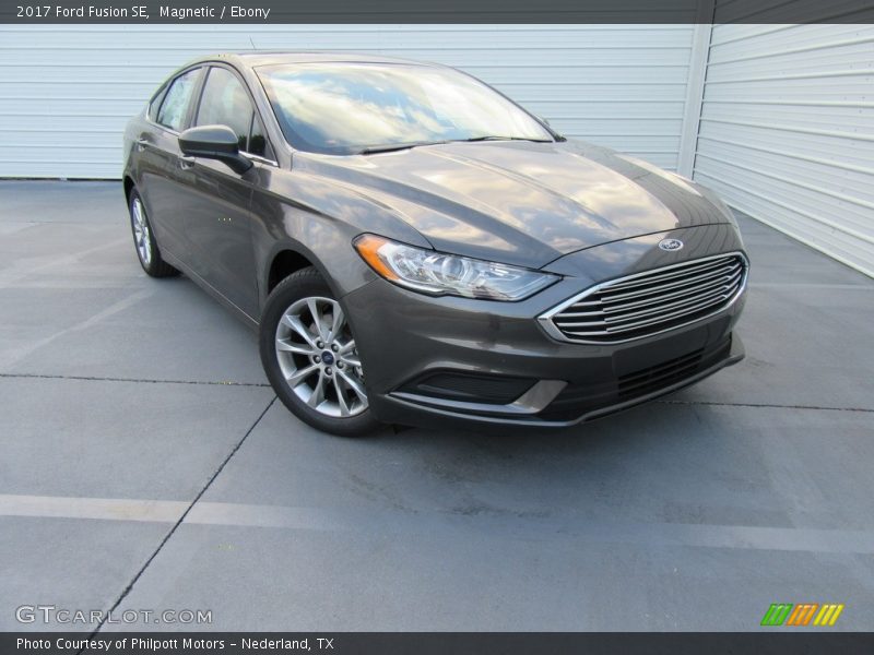 Magnetic / Ebony 2017 Ford Fusion SE