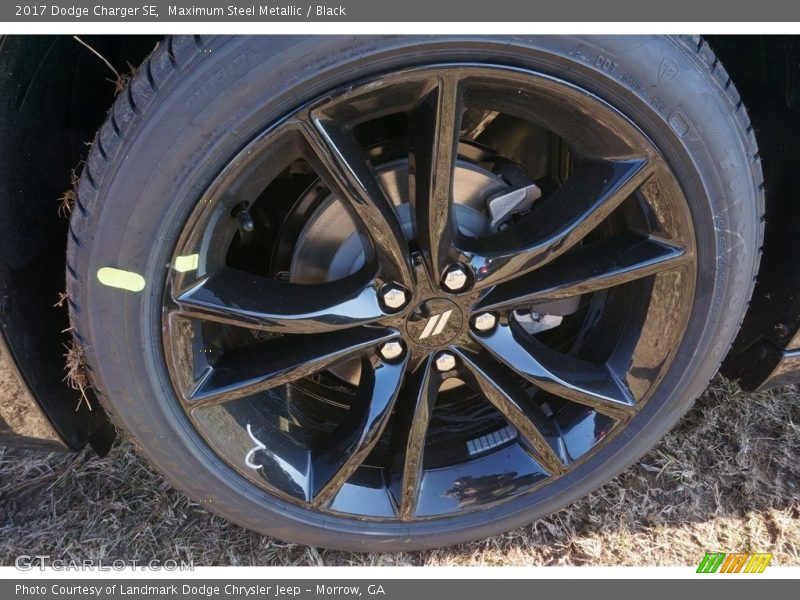 Maximum Steel Metallic / Black 2017 Dodge Charger SE