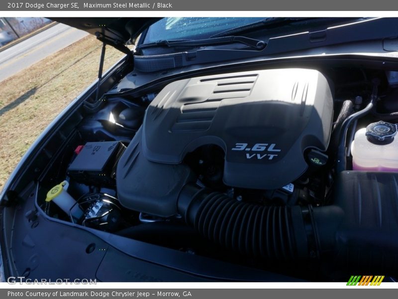 Maximum Steel Metallic / Black 2017 Dodge Charger SE