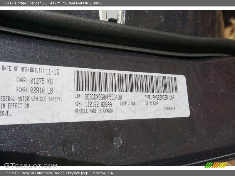 Maximum Steel Metallic / Black 2017 Dodge Charger SE