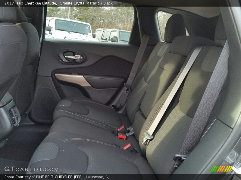 Granite Crystal Metallic / Black 2017 Jeep Cherokee Latitude