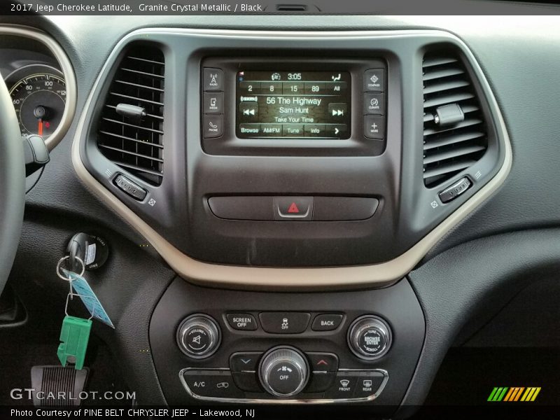 Granite Crystal Metallic / Black 2017 Jeep Cherokee Latitude