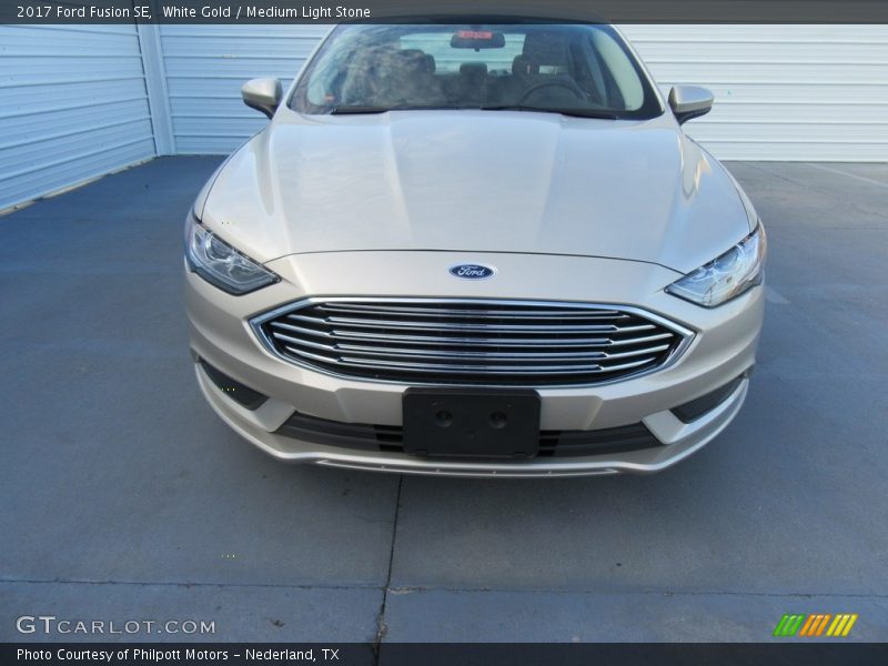 White Gold / Medium Light Stone 2017 Ford Fusion SE