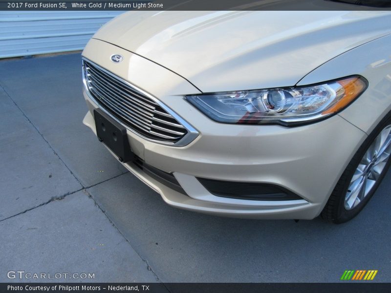 White Gold / Medium Light Stone 2017 Ford Fusion SE