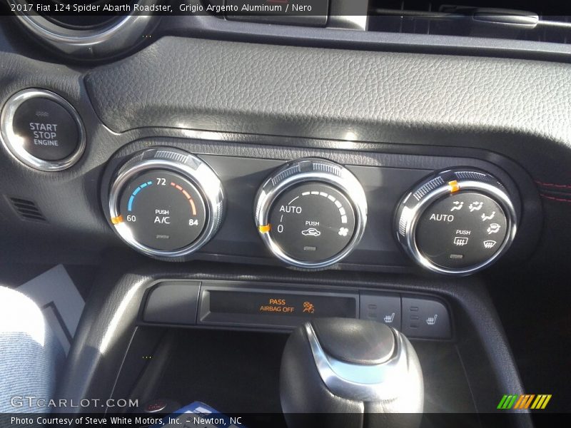 Grigio Argento Aluminum / Nero 2017 Fiat 124 Spider Abarth Roadster