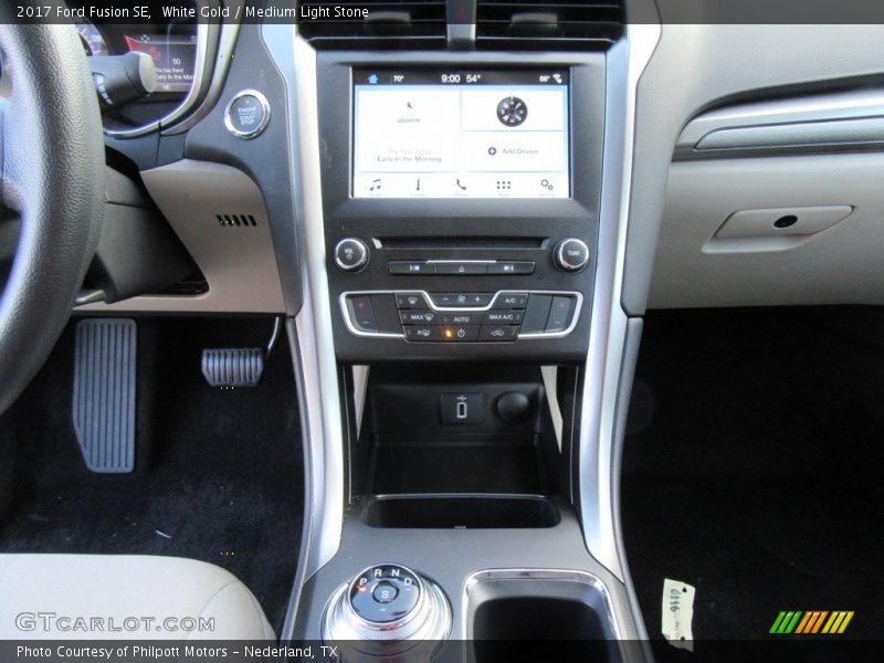 White Gold / Medium Light Stone 2017 Ford Fusion SE