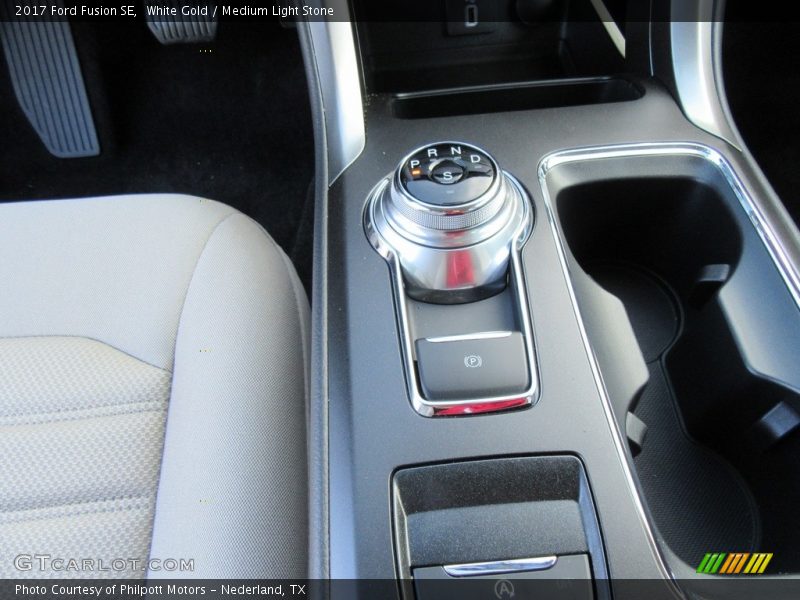 White Gold / Medium Light Stone 2017 Ford Fusion SE