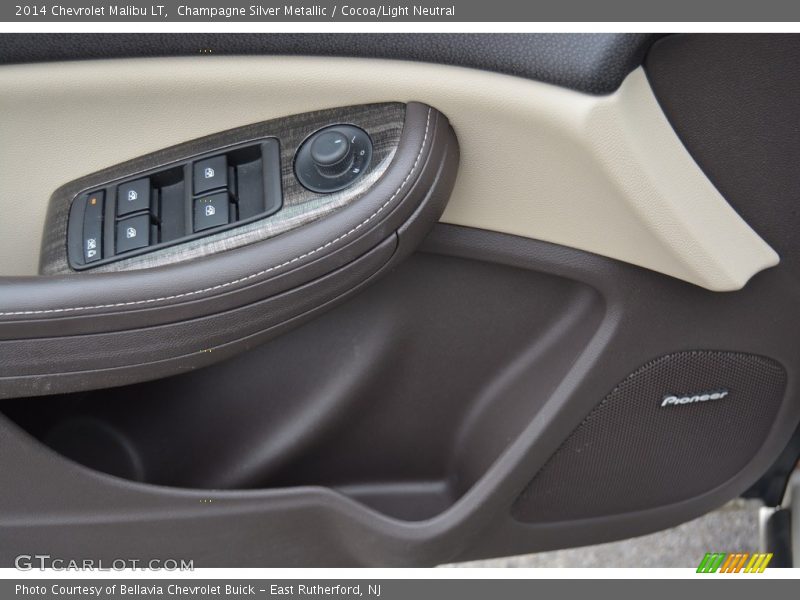Champagne Silver Metallic / Cocoa/Light Neutral 2014 Chevrolet Malibu LT