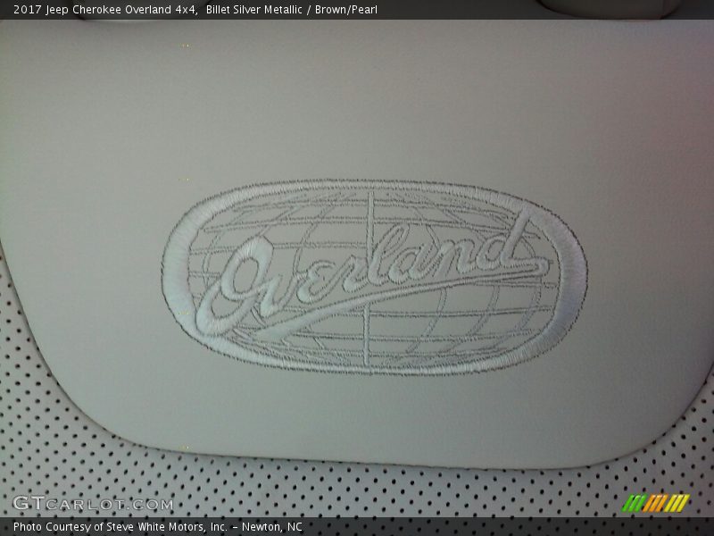 Billet Silver Metallic / Brown/Pearl 2017 Jeep Cherokee Overland 4x4