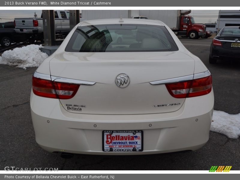 White Diamond Tricoat / Cashmere 2013 Buick Verano FWD