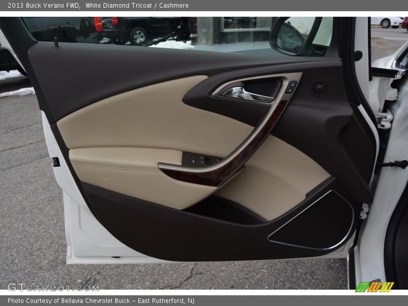 White Diamond Tricoat / Cashmere 2013 Buick Verano FWD