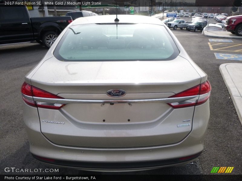 White Gold / Medium Light Stone 2017 Ford Fusion SE