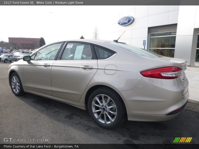 White Gold / Medium Light Stone 2017 Ford Fusion SE