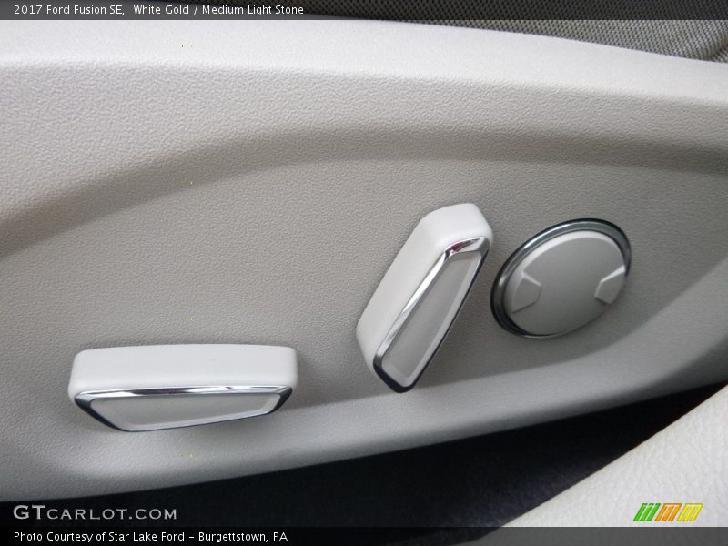 White Gold / Medium Light Stone 2017 Ford Fusion SE
