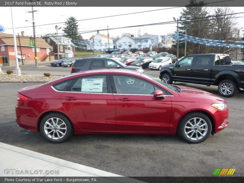 Ruby Red / Ebony 2017 Ford Fusion SE