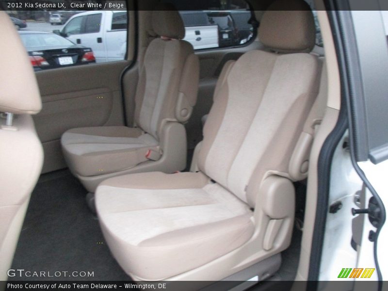 Clear White / Beige 2012 Kia Sedona LX