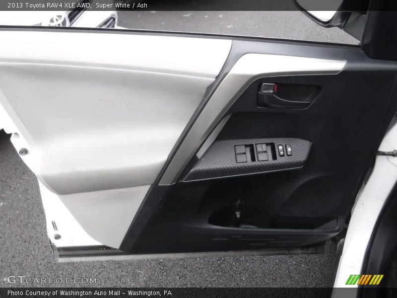 Super White / Ash 2013 Toyota RAV4 XLE AWD