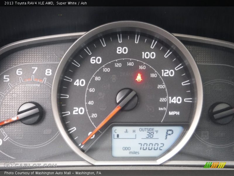 Super White / Ash 2013 Toyota RAV4 XLE AWD