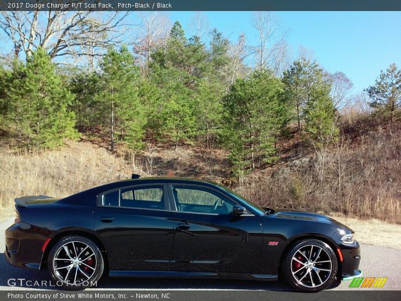  2017 Charger R/T Scat Pack Pitch-Black