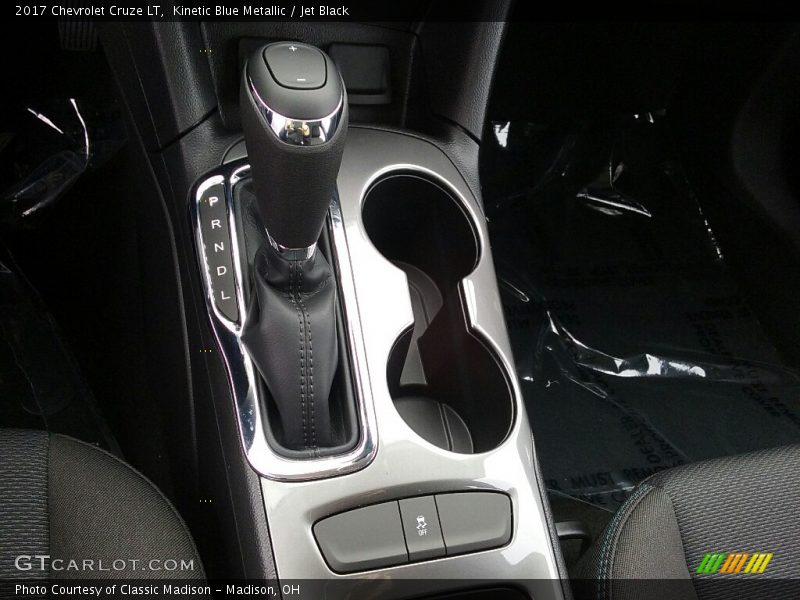 Kinetic Blue Metallic / Jet Black 2017 Chevrolet Cruze LT