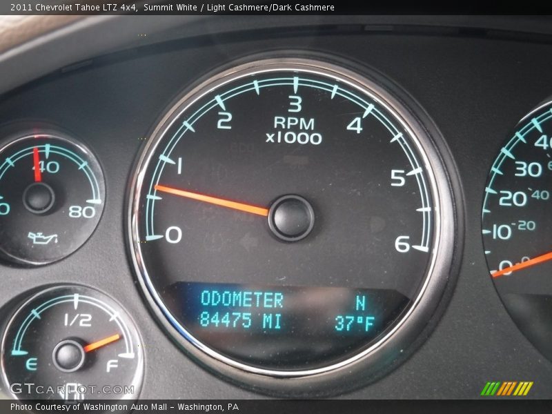 Summit White / Light Cashmere/Dark Cashmere 2011 Chevrolet Tahoe LTZ 4x4