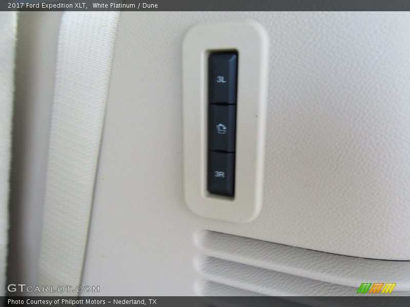 White Platinum / Dune 2017 Ford Expedition XLT