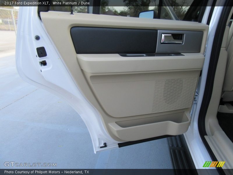 White Platinum / Dune 2017 Ford Expedition XLT