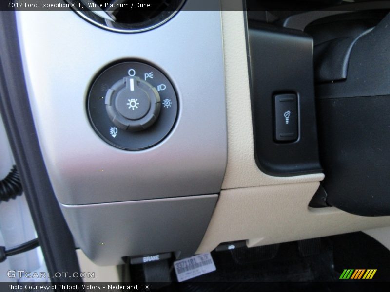 White Platinum / Dune 2017 Ford Expedition XLT