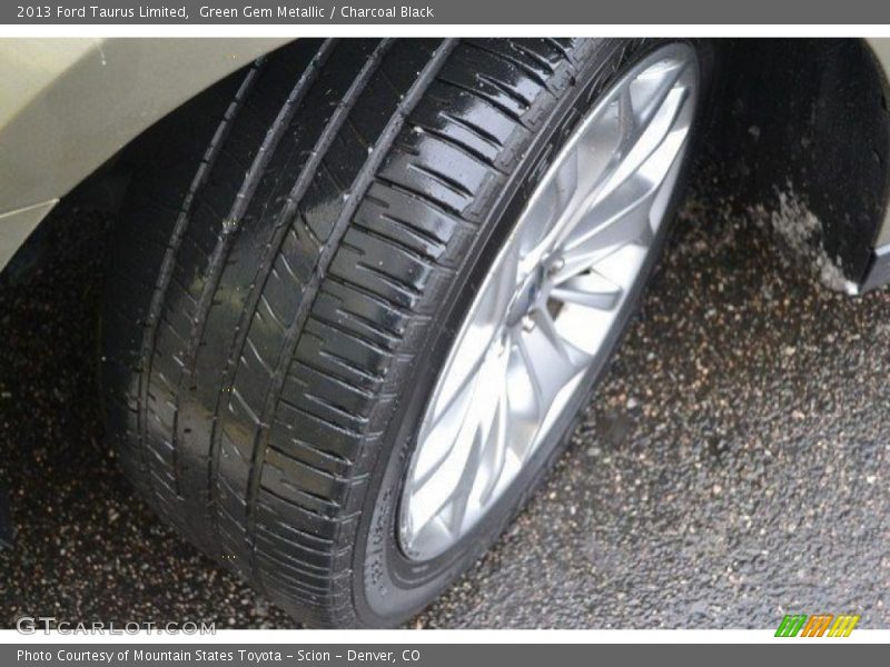 Green Gem Metallic / Charcoal Black 2013 Ford Taurus Limited