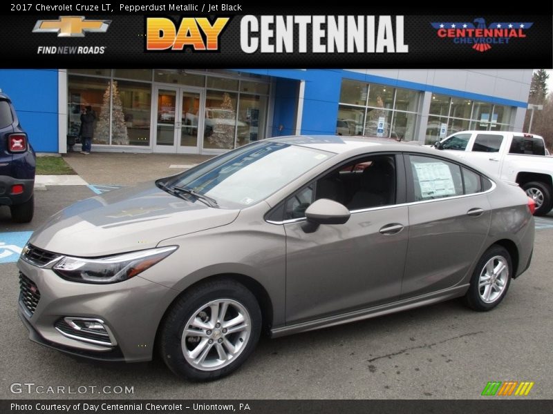 Pepperdust Metallic / Jet Black 2017 Chevrolet Cruze LT