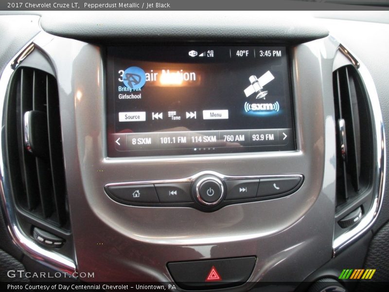 Pepperdust Metallic / Jet Black 2017 Chevrolet Cruze LT