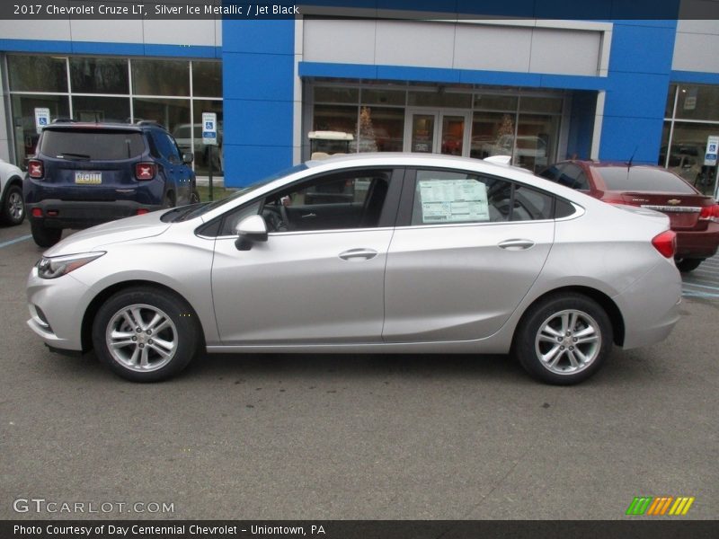 Silver Ice Metallic / Jet Black 2017 Chevrolet Cruze LT