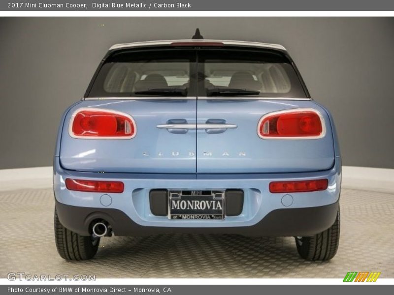 Digital Blue Metallic / Carbon Black 2017 Mini Clubman Cooper