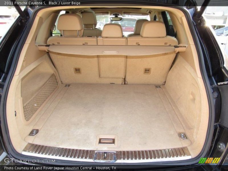 Black / Luxor Beige 2011 Porsche Cayenne S