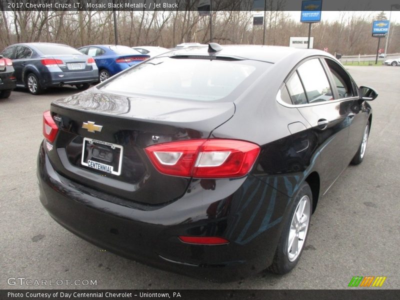 Mosaic Black Metallic / Jet Black 2017 Chevrolet Cruze LT