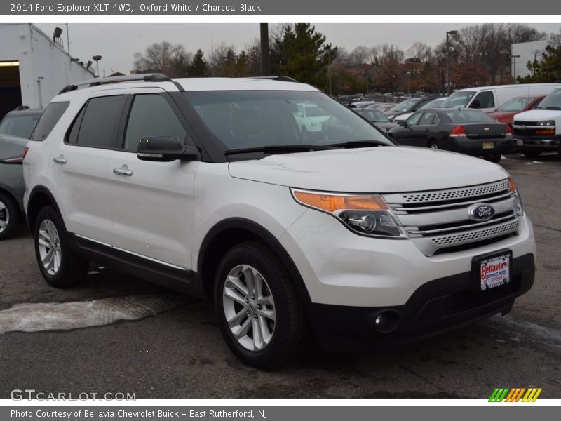 Oxford White / Charcoal Black 2014 Ford Explorer XLT 4WD