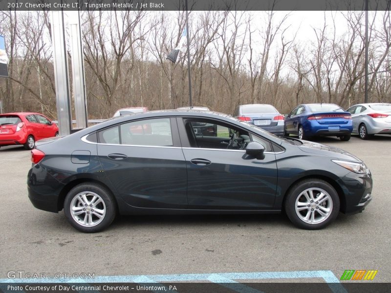 Tungsten Metallic / Jet Black 2017 Chevrolet Cruze LT