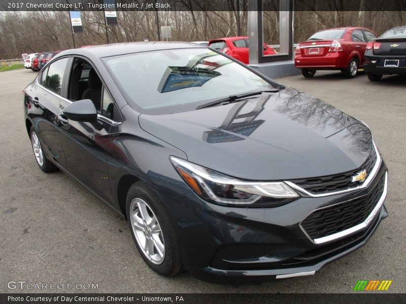 Tungsten Metallic / Jet Black 2017 Chevrolet Cruze LT