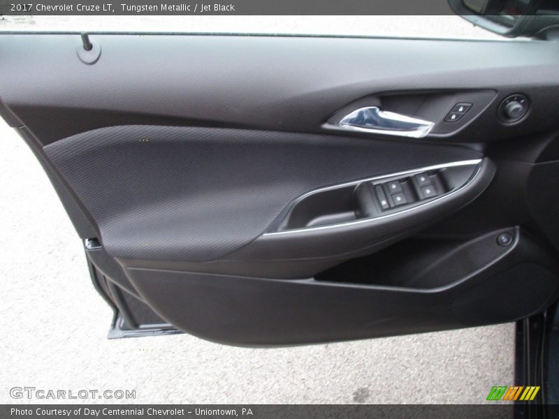 Tungsten Metallic / Jet Black 2017 Chevrolet Cruze LT