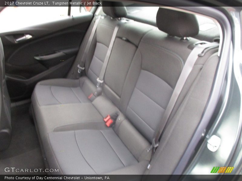 Tungsten Metallic / Jet Black 2017 Chevrolet Cruze LT
