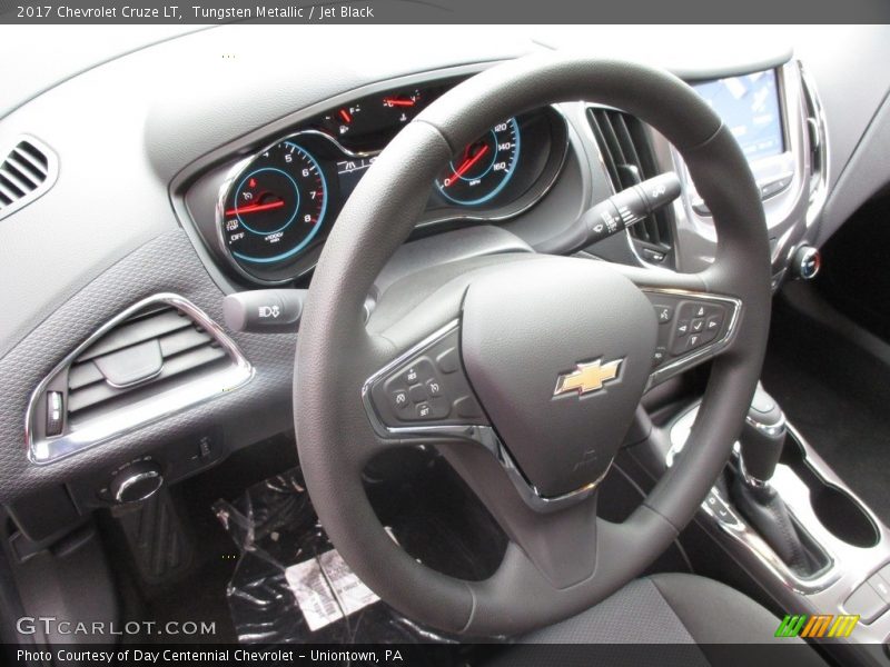 Tungsten Metallic / Jet Black 2017 Chevrolet Cruze LT