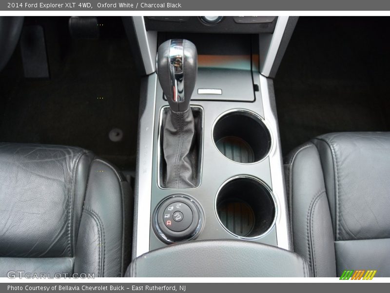 Oxford White / Charcoal Black 2014 Ford Explorer XLT 4WD