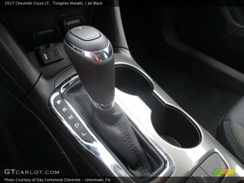 Tungsten Metallic / Jet Black 2017 Chevrolet Cruze LT