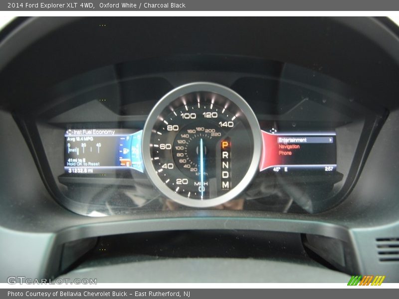 Oxford White / Charcoal Black 2014 Ford Explorer XLT 4WD